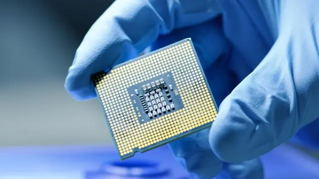 長期收購工廠庫存呆料IC：語音IC、存儲器IC、傳感器IC、微控制器IC